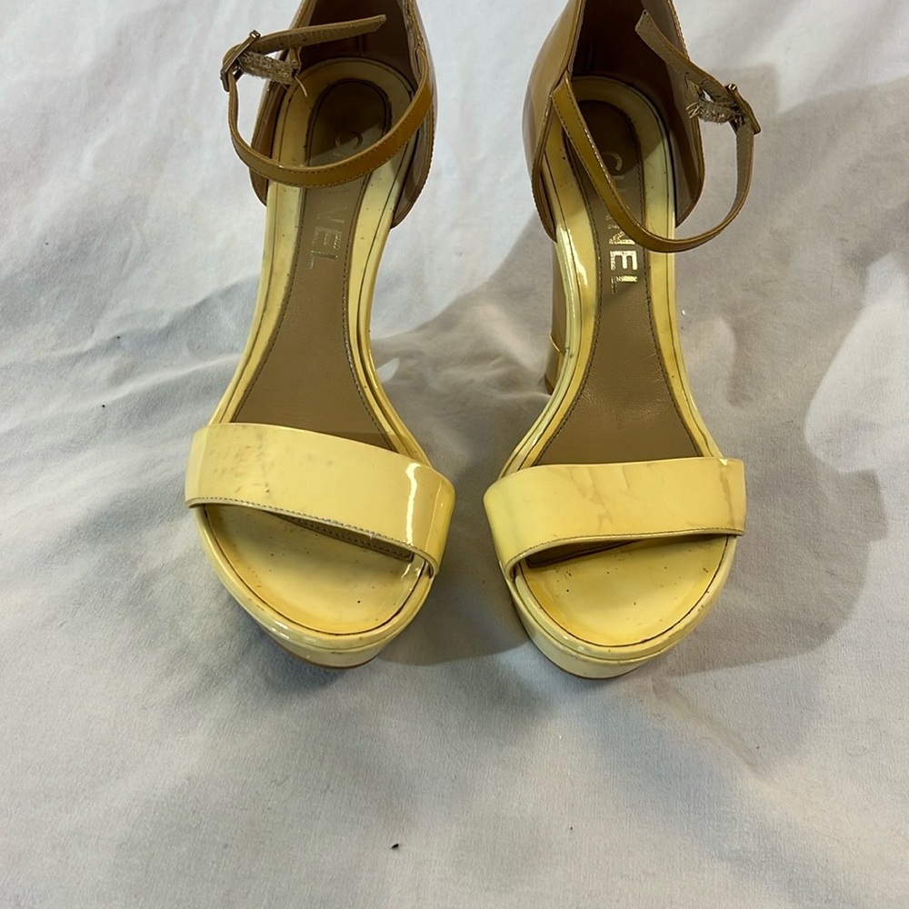 Chanel Women's Yellow Heels